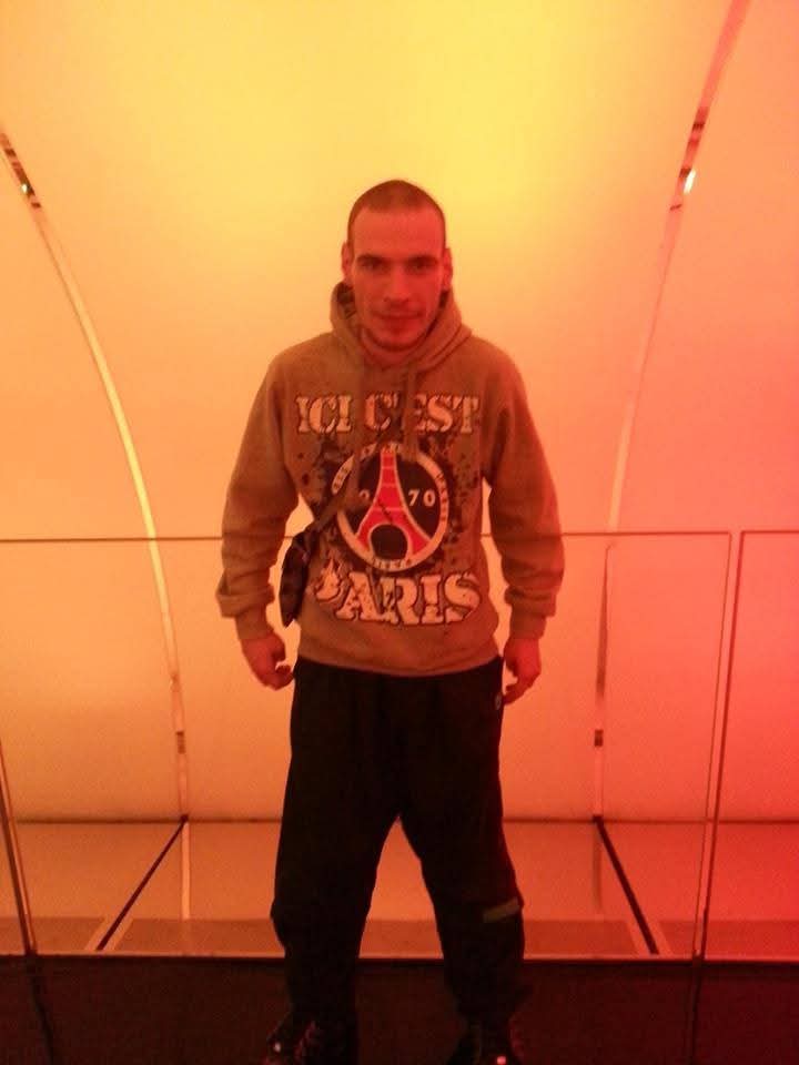 Kasper - Novalles - Vaud | Site coquin