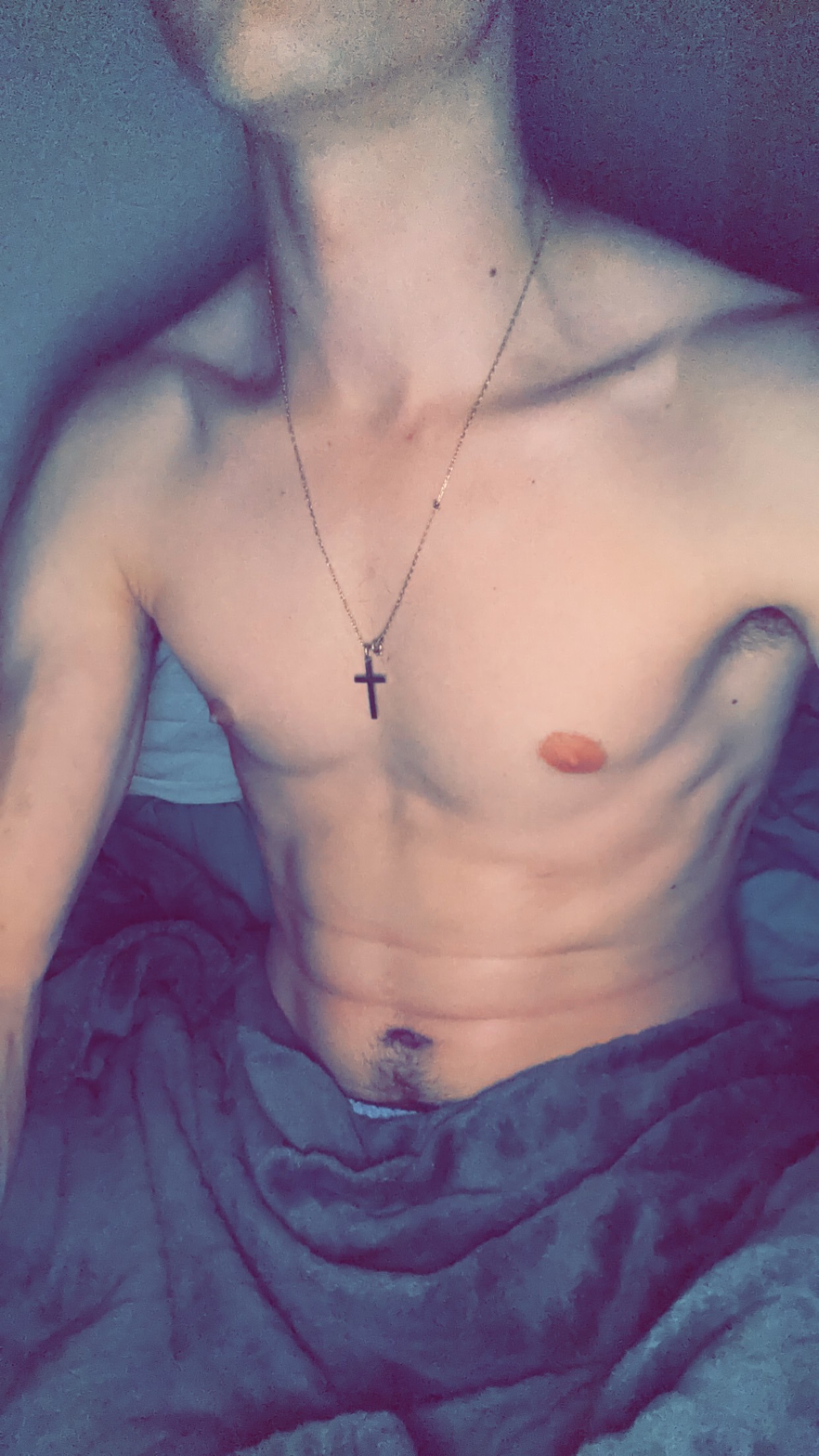 Théo - Villars-Bramard - Vaud | Site coquin