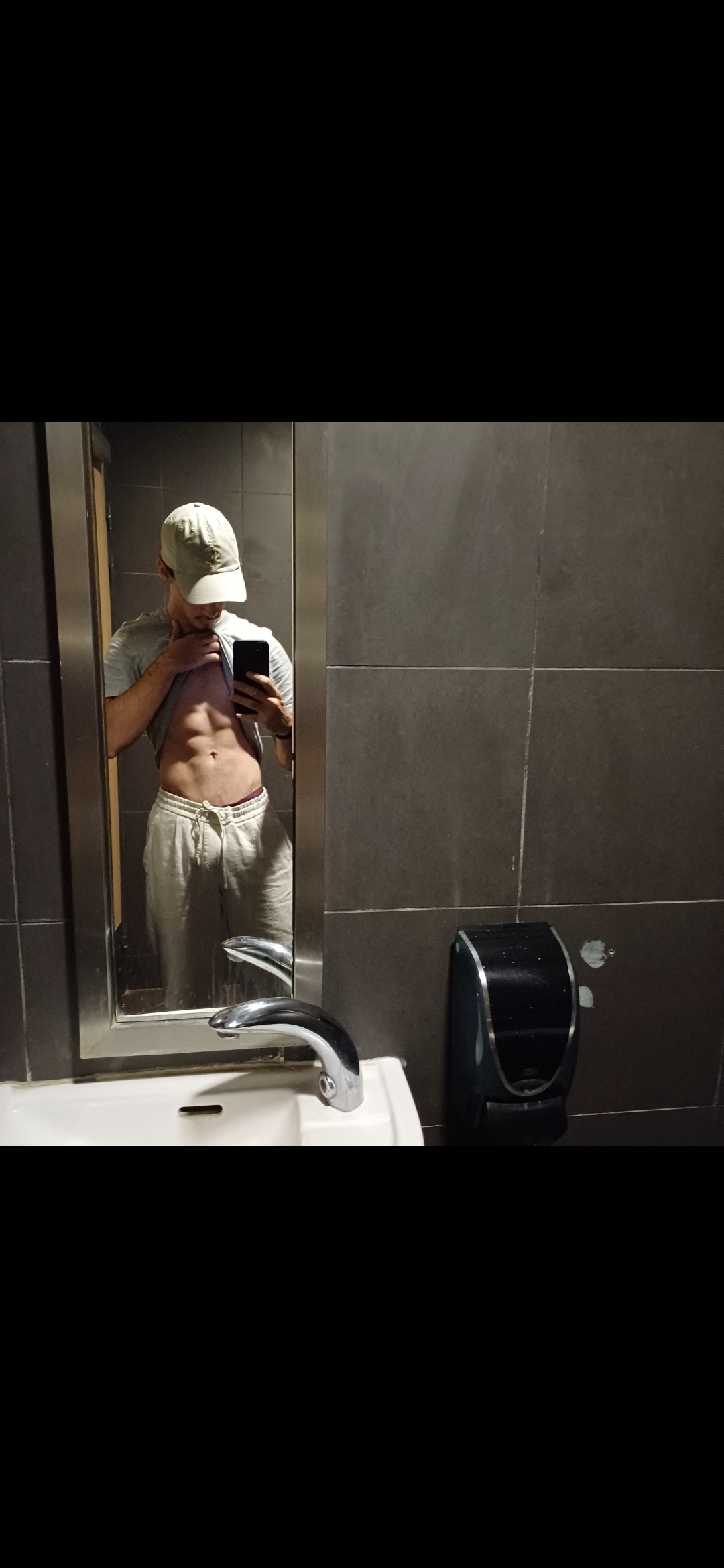 Boubker - Premier - Vaud | Site coquin