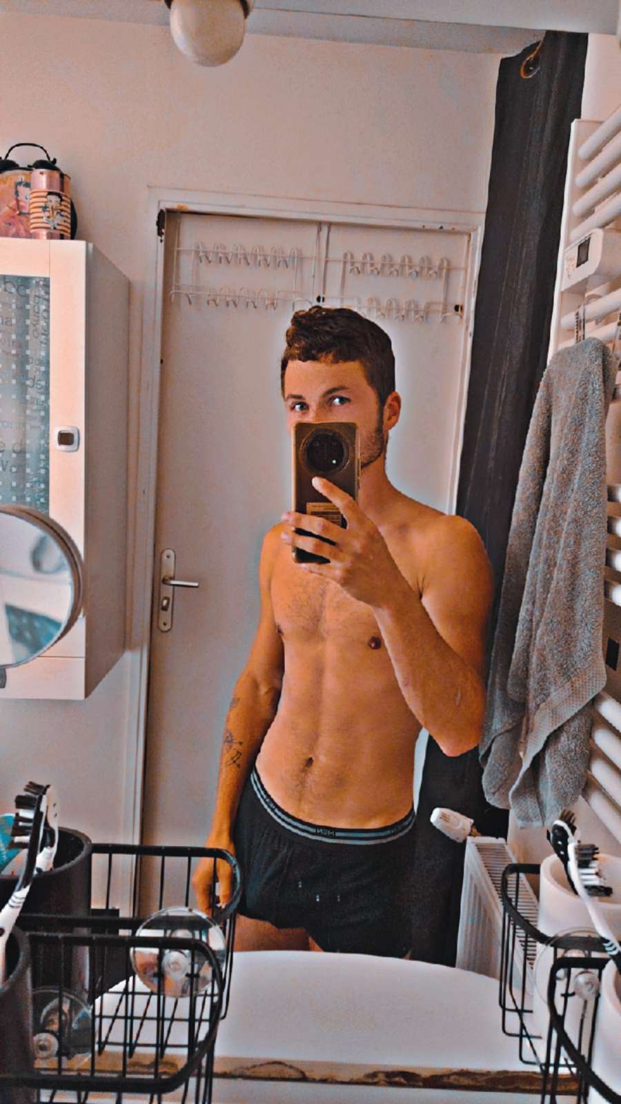 Taoufic - Bellevue - Genève | Site coquin