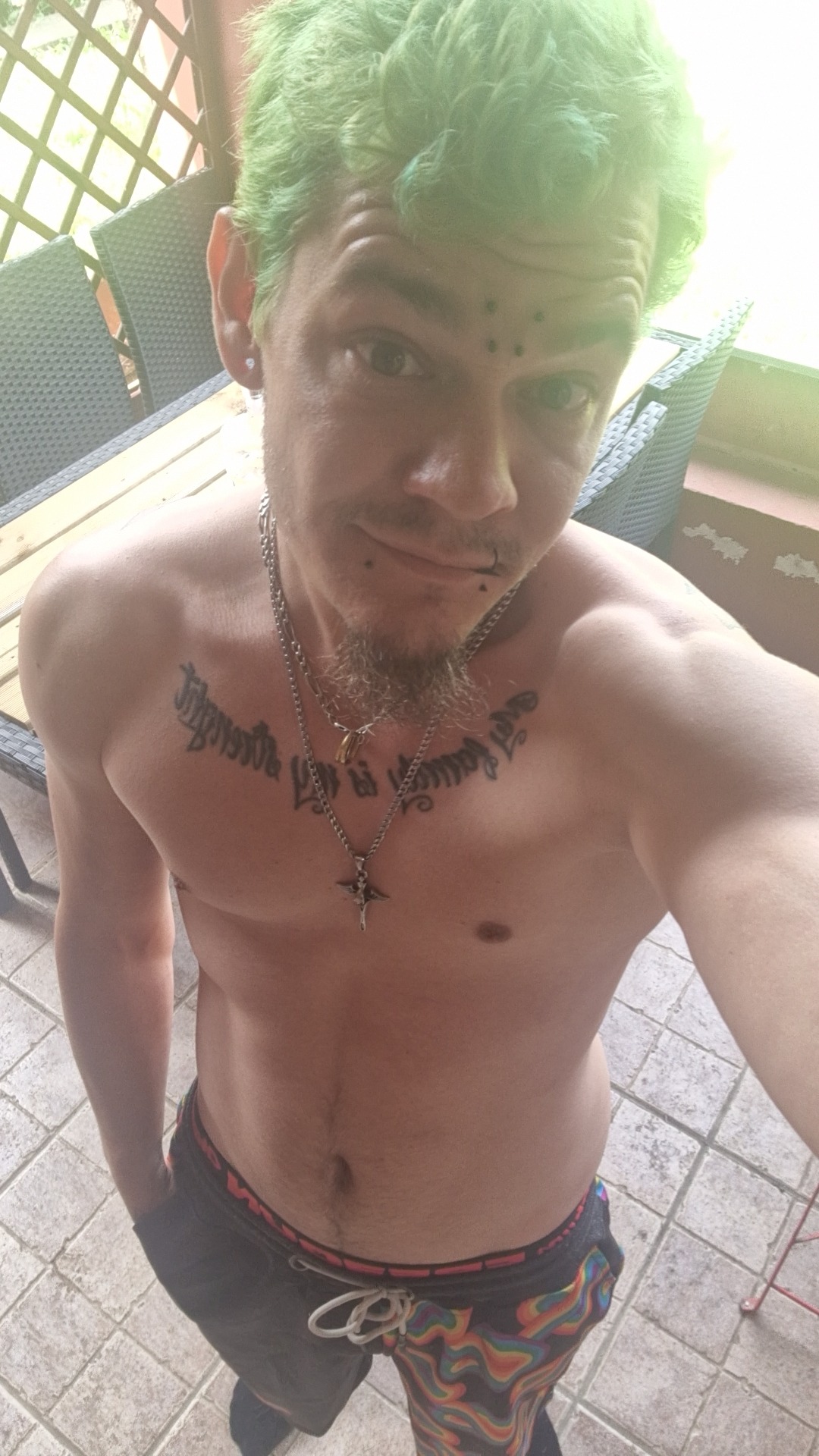 Mederick - Romainmôtier - Vaud | Site coquin