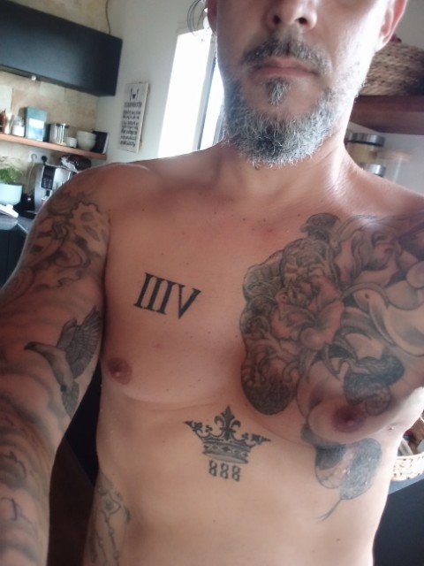 Jochen - St-Saphorin-sur-Morges - Vaud | Site coquin